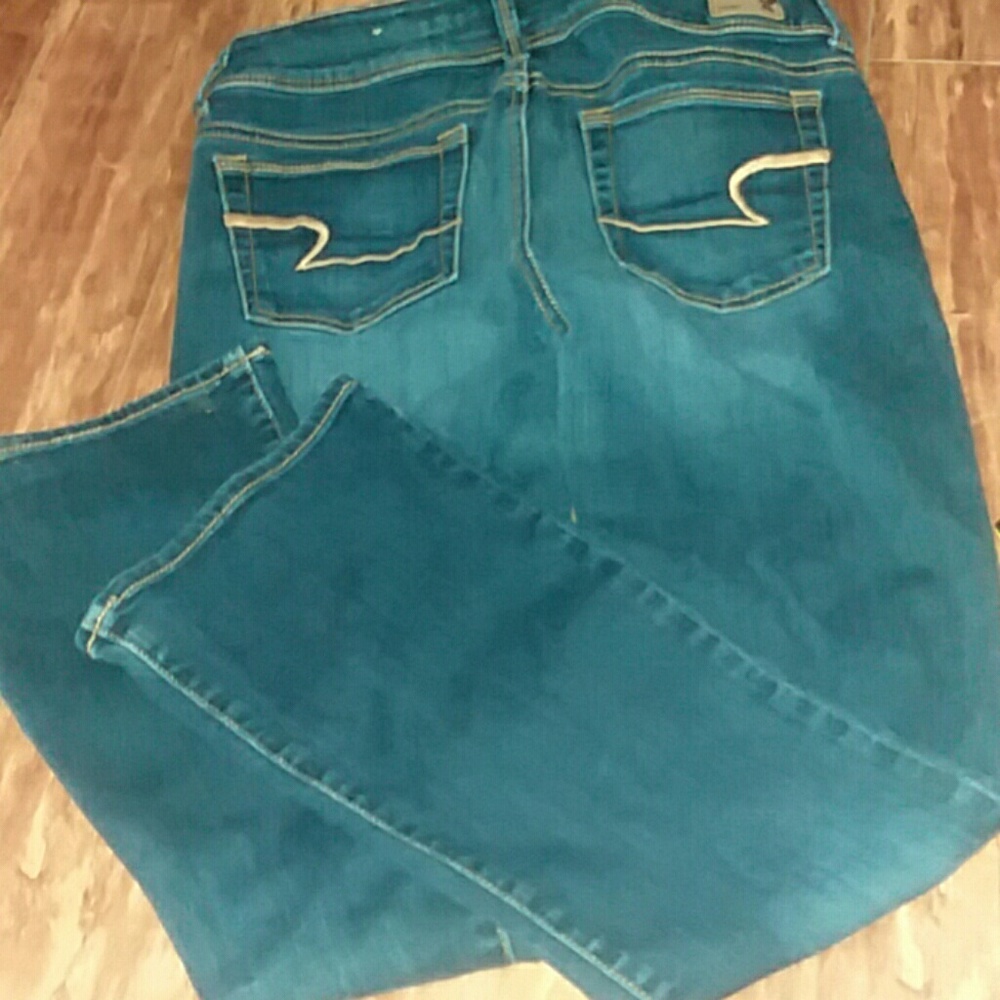 AEO Kickboot darker wash jeans